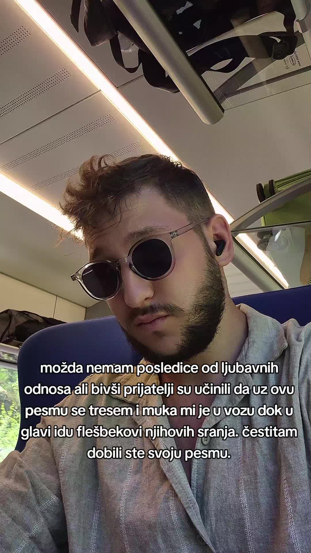 @dačkec liže mačkec