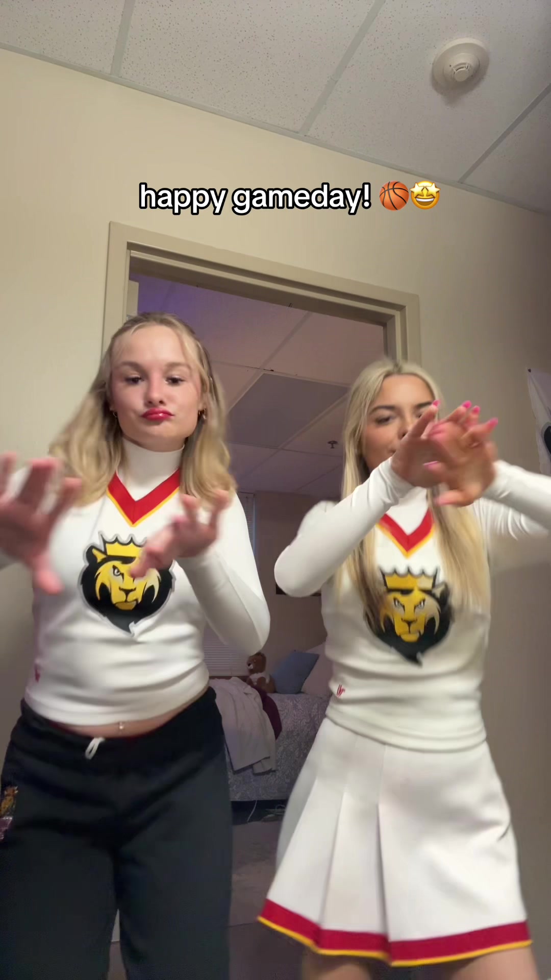 @zotaylor