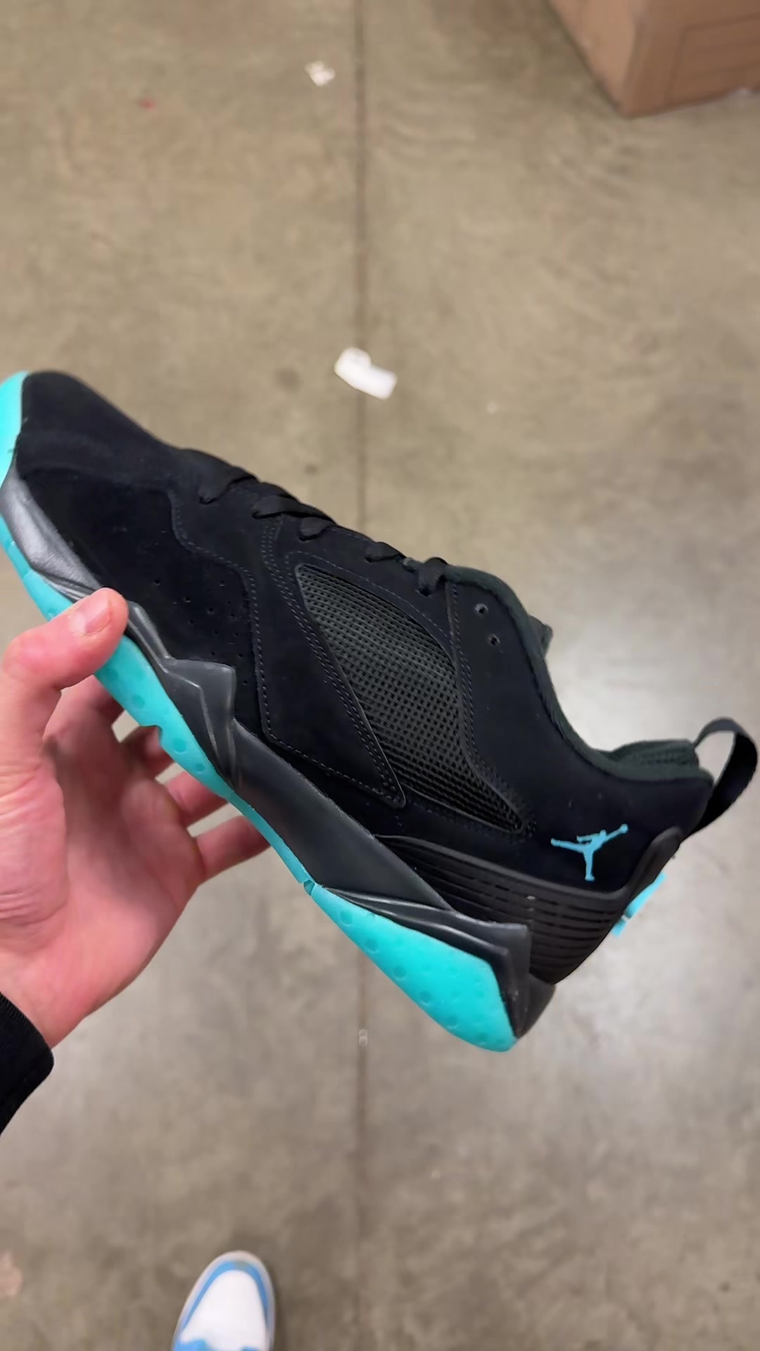@VERIFIED SNEAKER DEALS