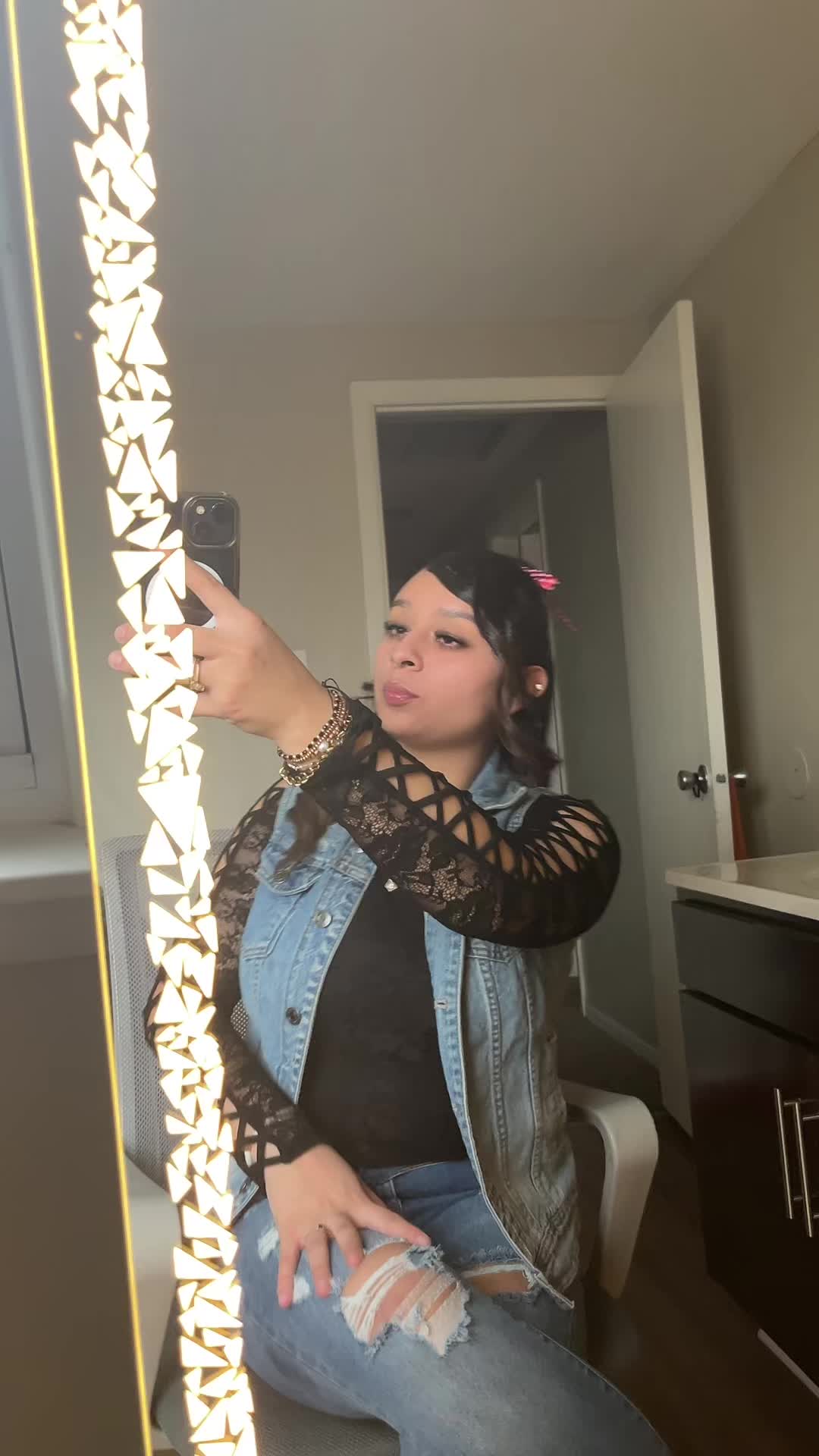 @alexis