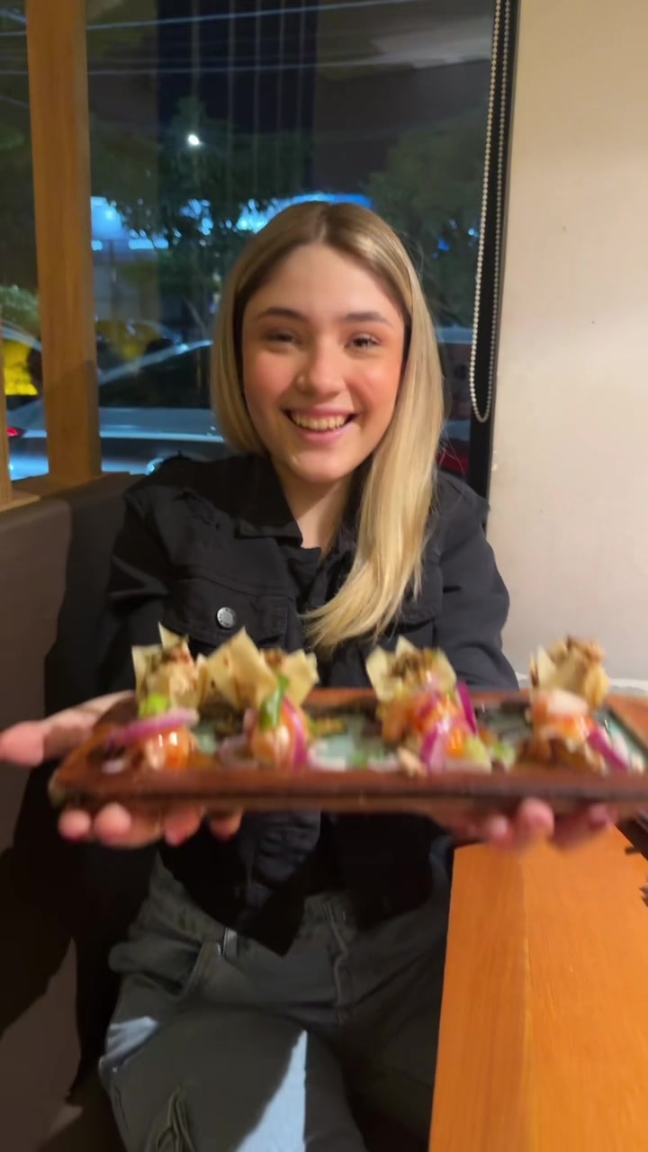 @jujuamancio