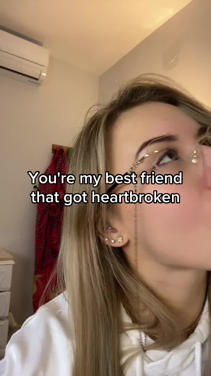 @hollyyourbadgirl