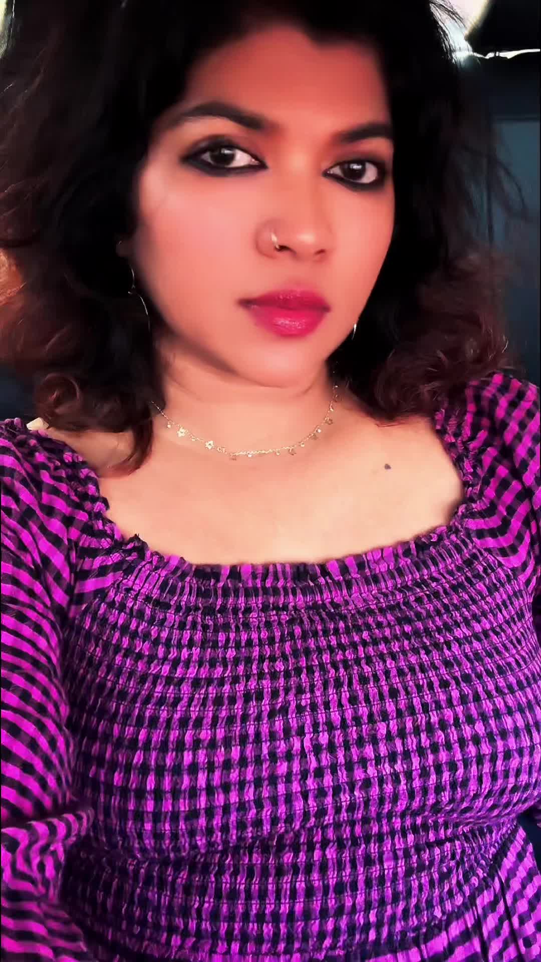 @💞SALNA PEETHAMBARAN💞