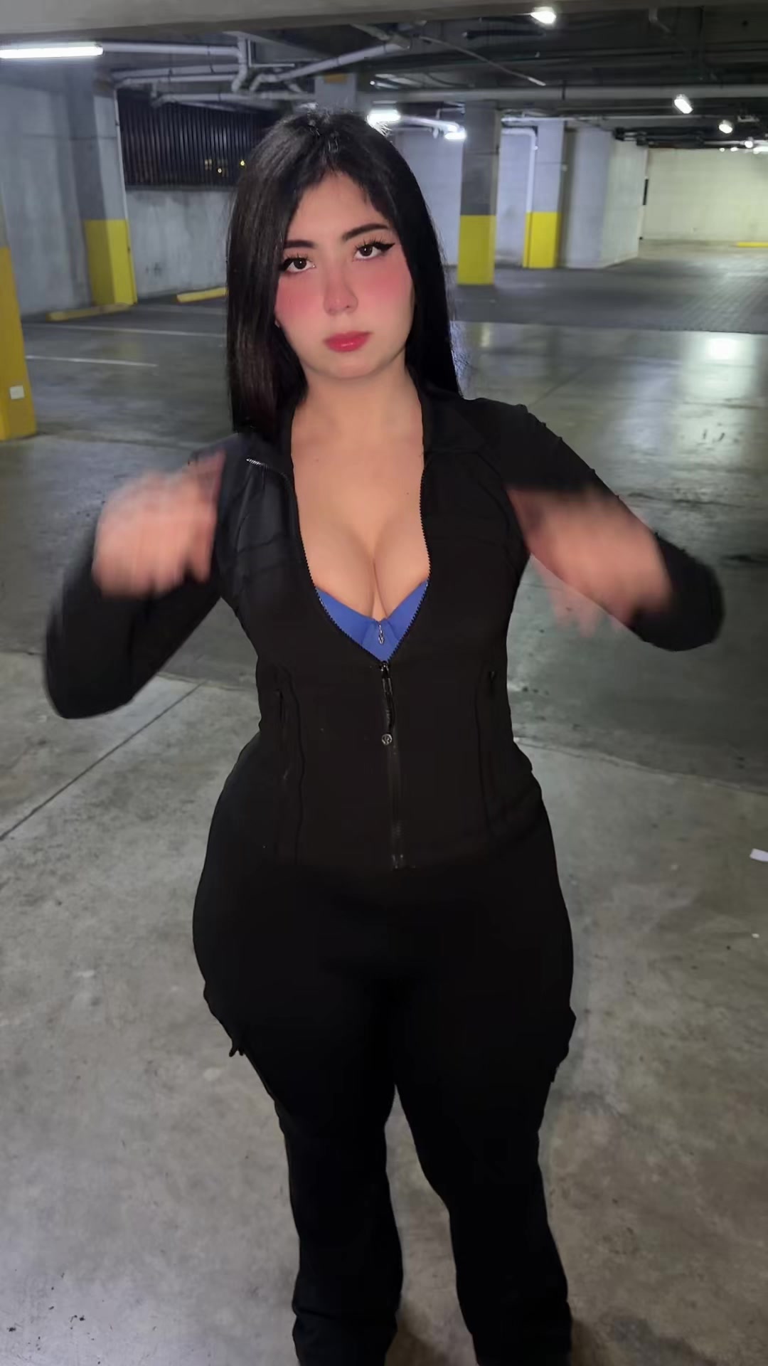 @Elenita