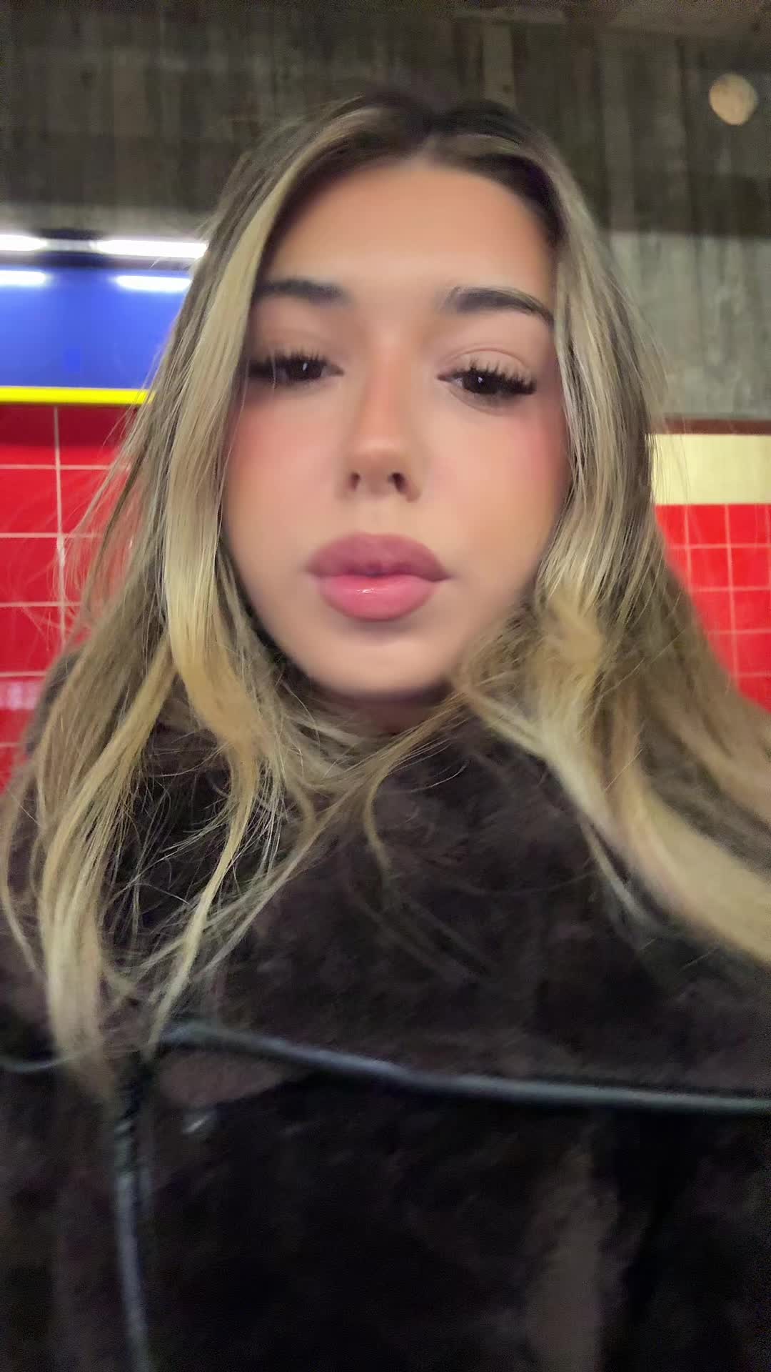 @Tania Fernandez