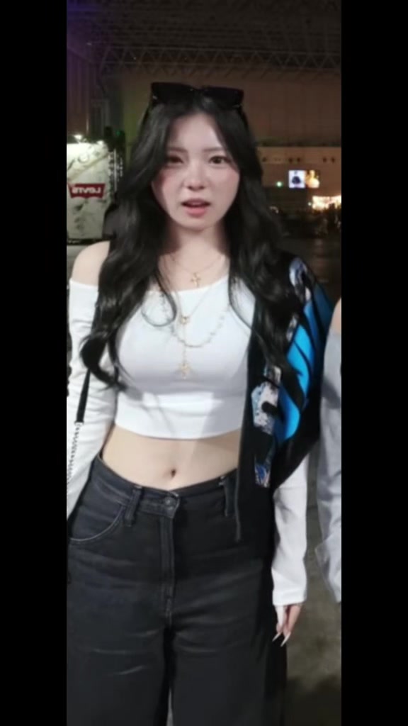 @(^^)
