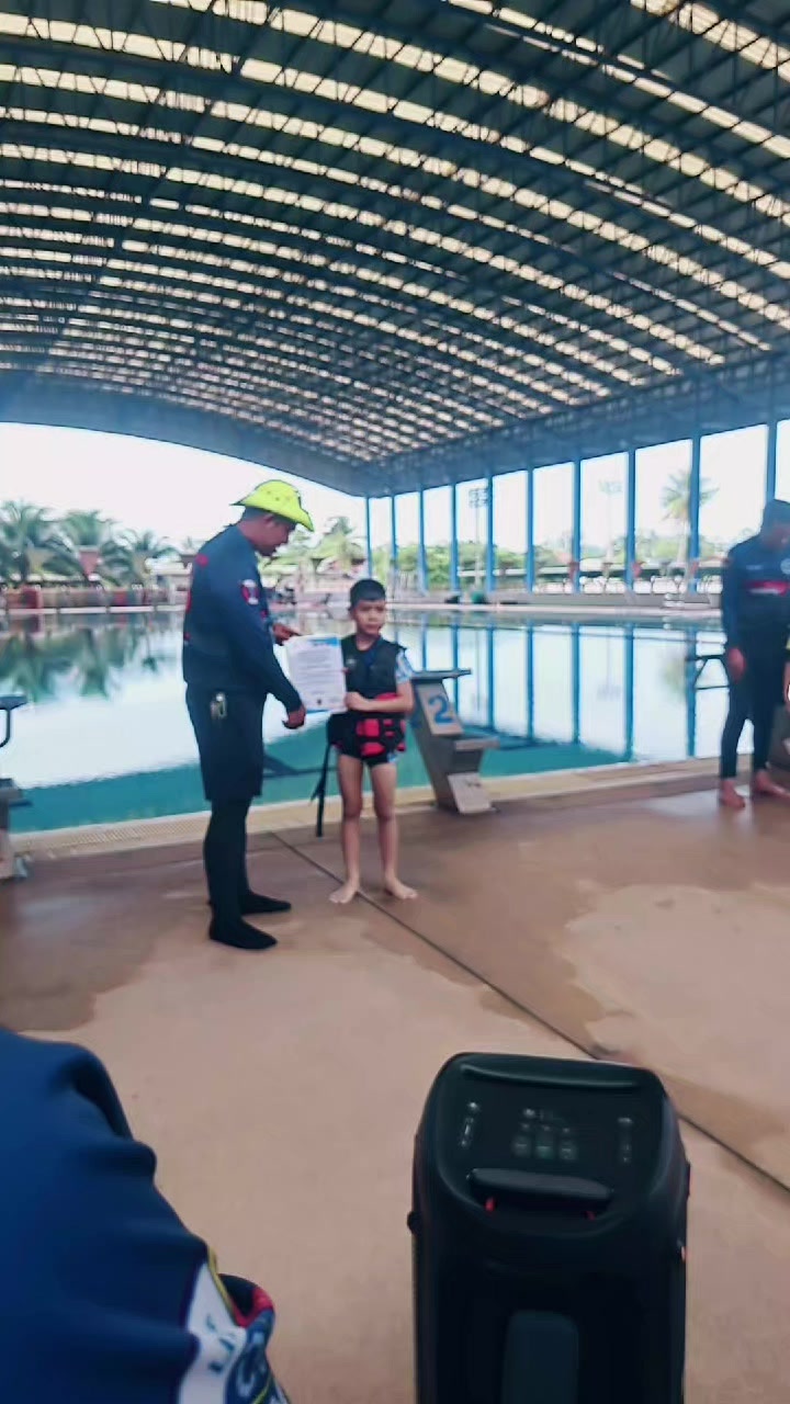 @ployซอยจุ๊