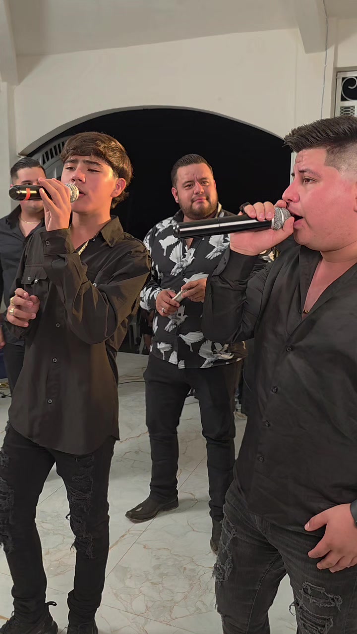 @bandaloscostenos