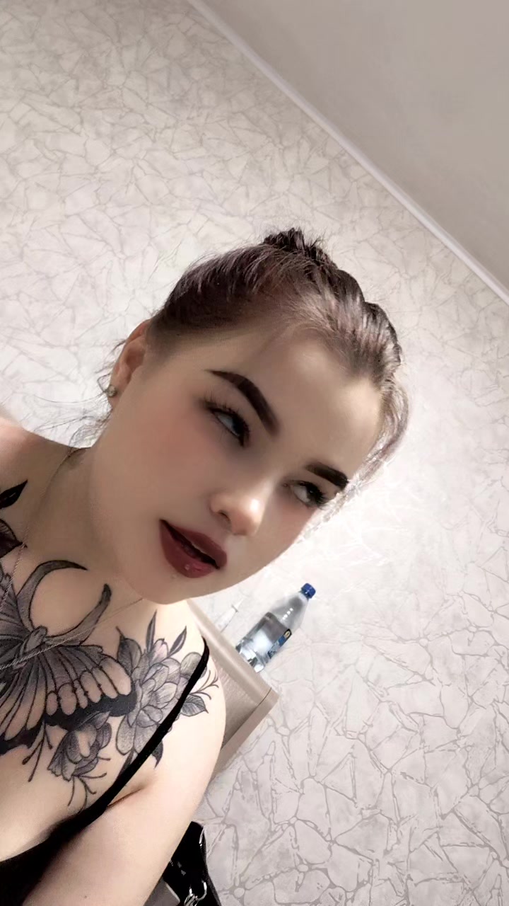@꧁༺ 𝓐𝓵𝓲𝓷𝓴𝓪 ༻꧂