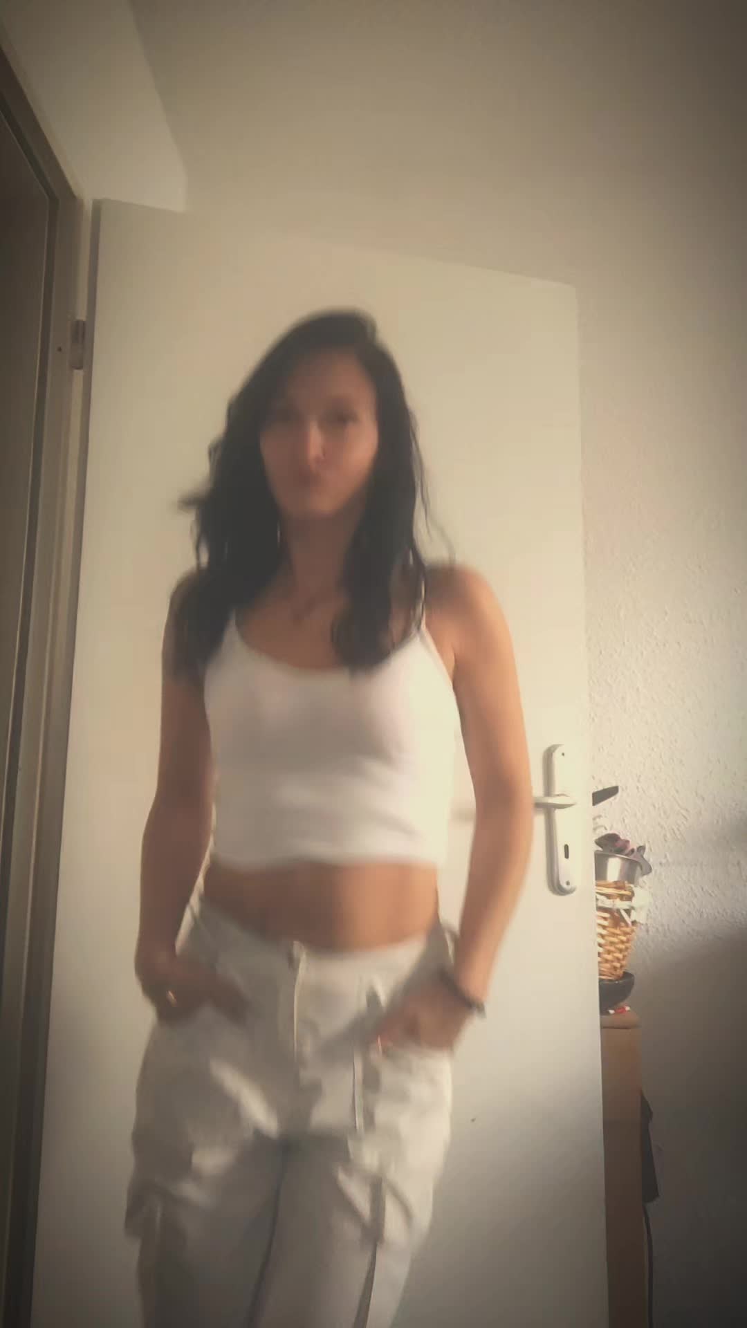 @Debbi