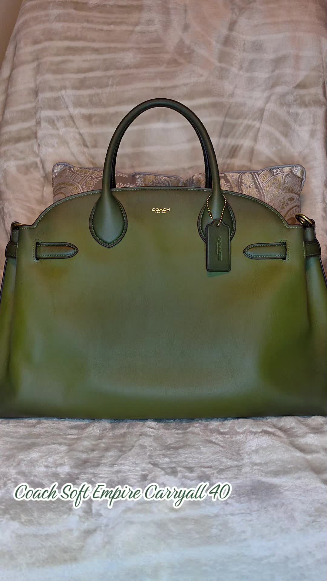 @CoolGirlCarry