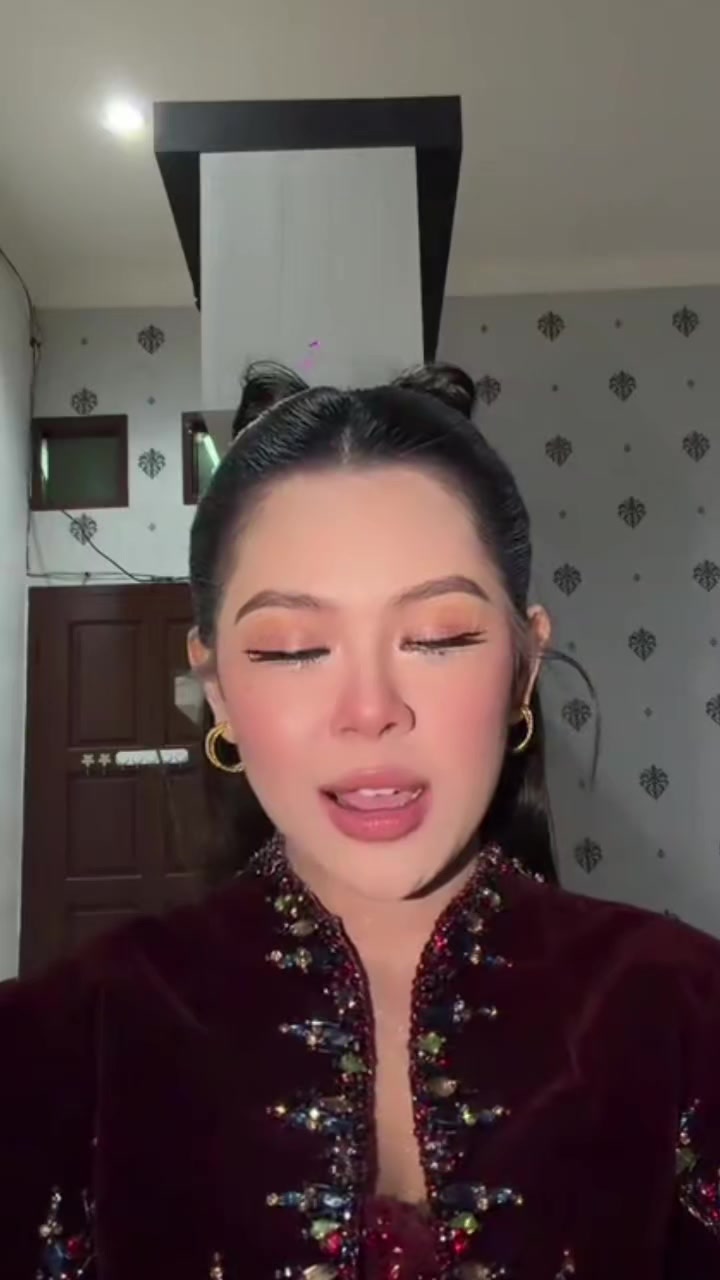 @hyitsme_99