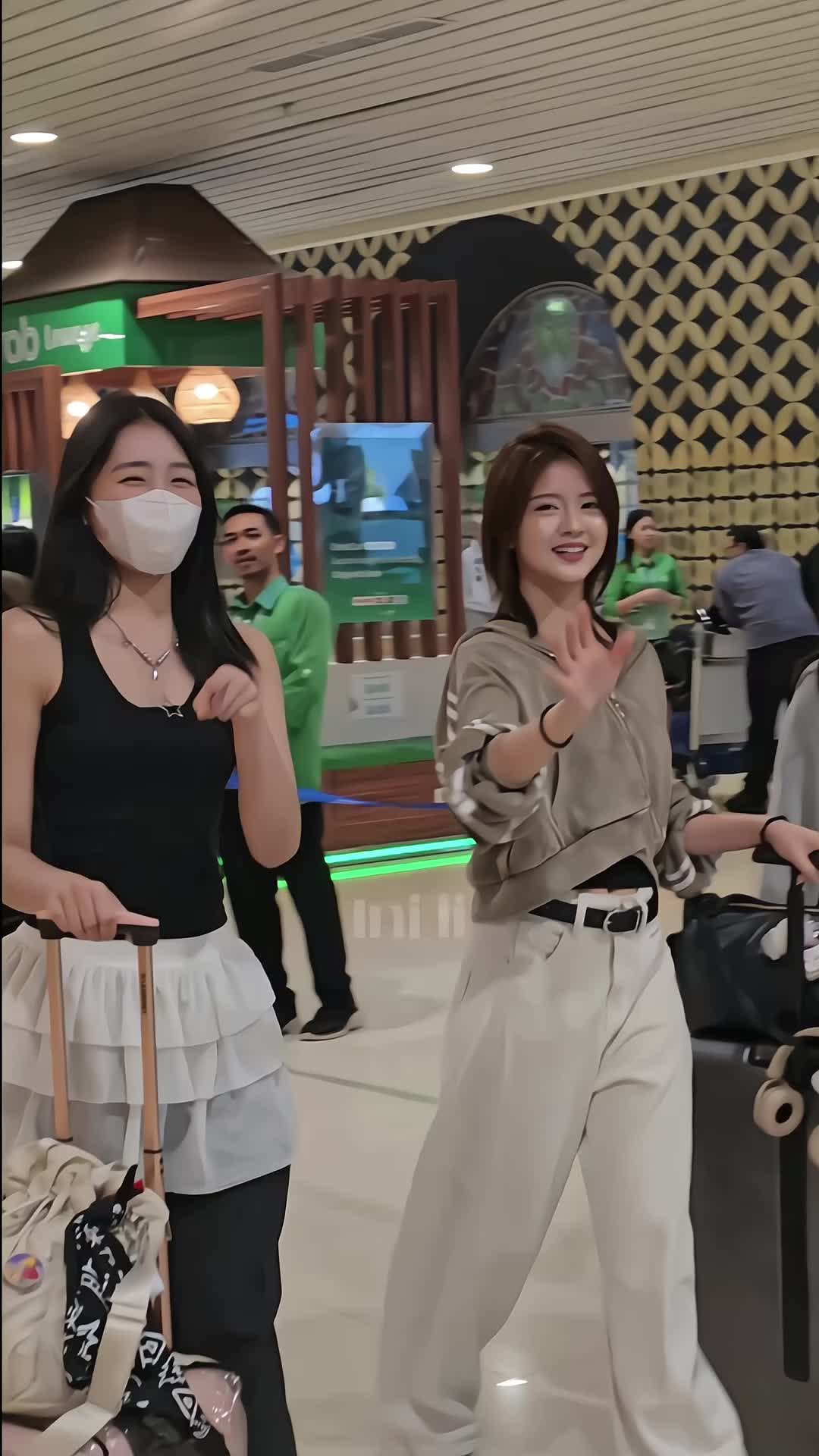 @akaza