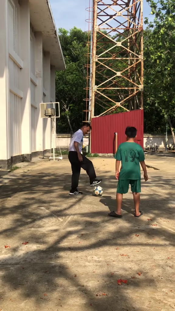 @Thầy T&acirc;n Sports