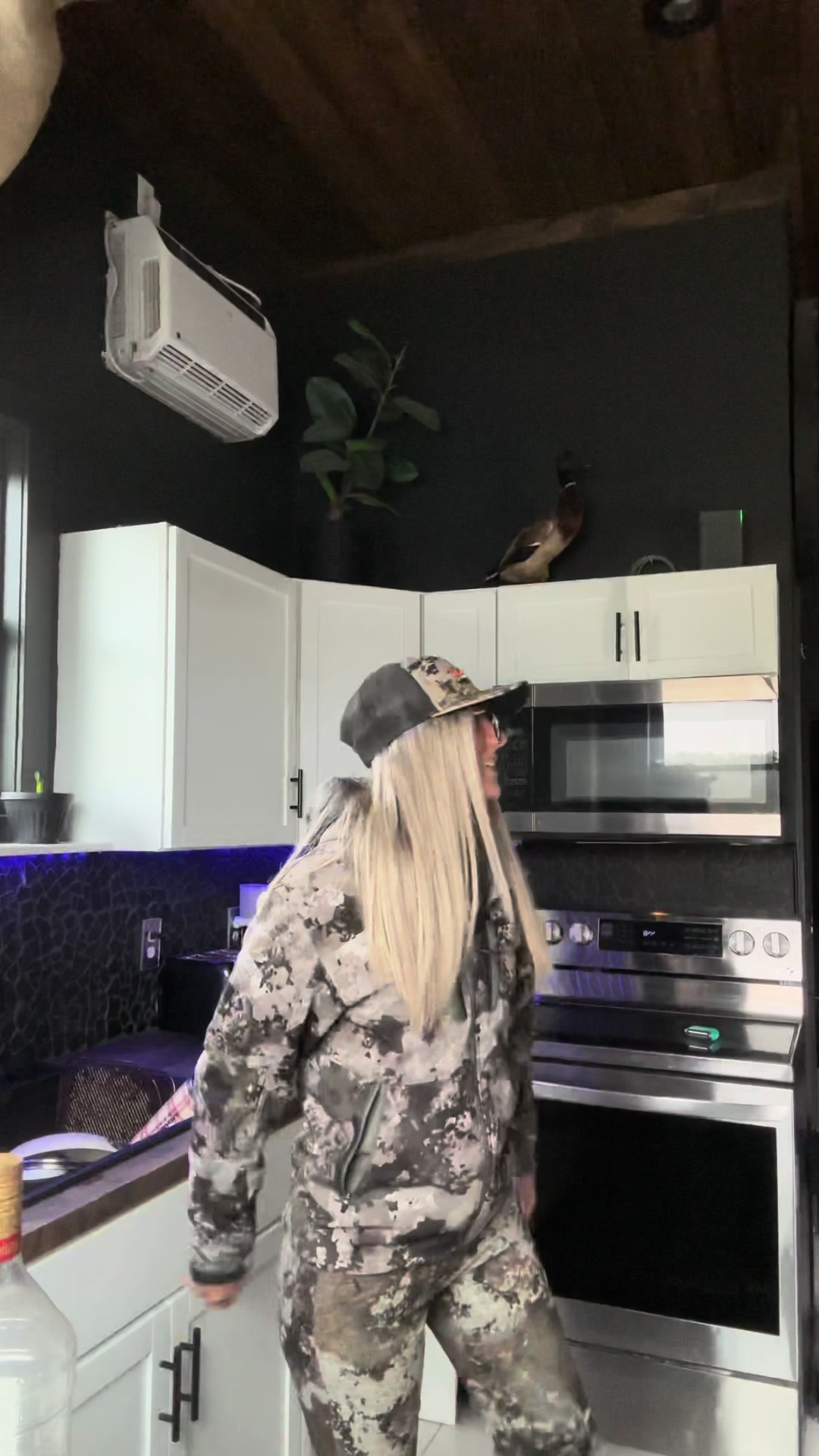 @halliehince