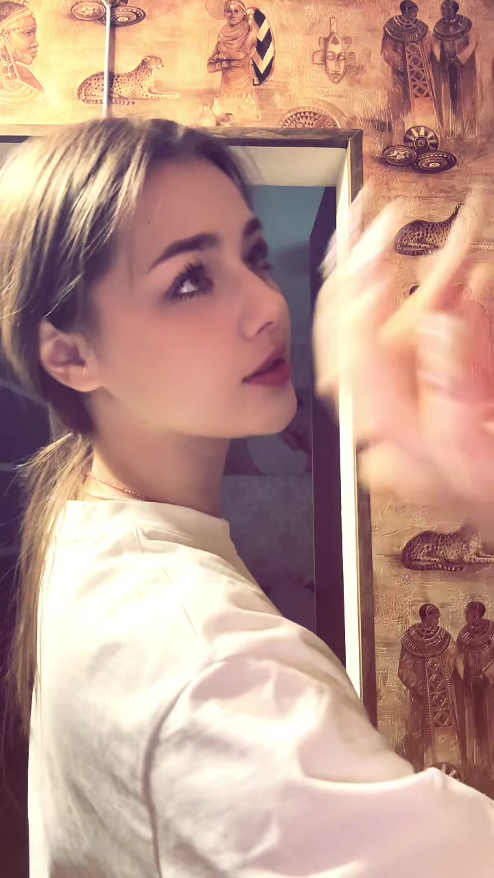 @🫨