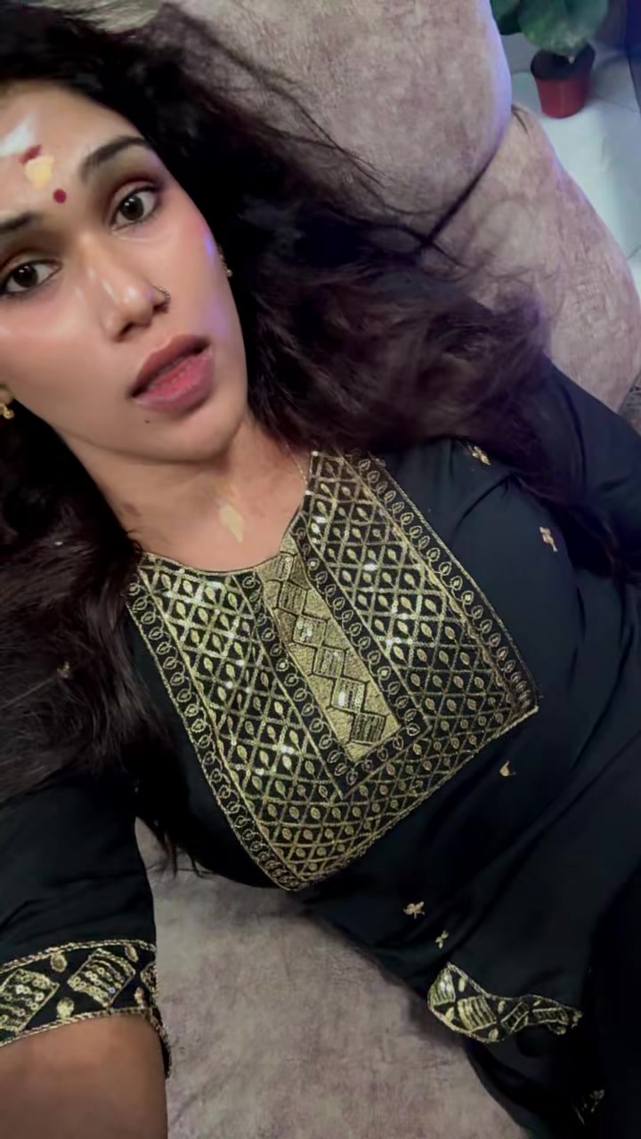 @💛 مـنـيـشـا 💛