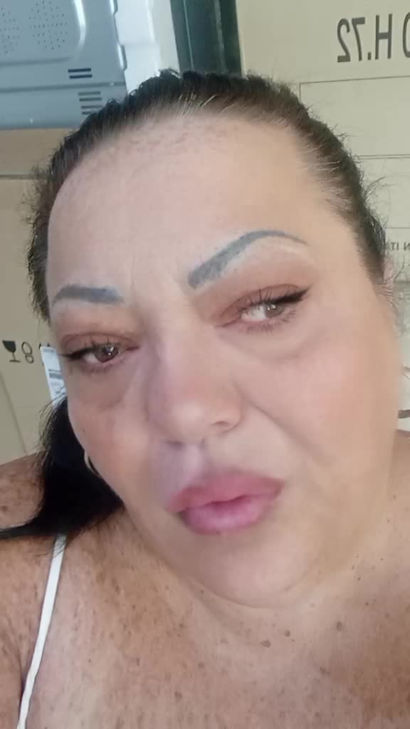 @anna davinno