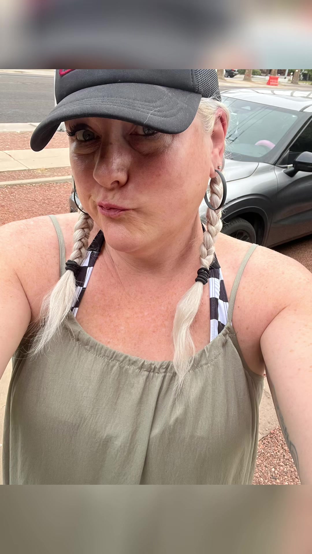 @Azamazon