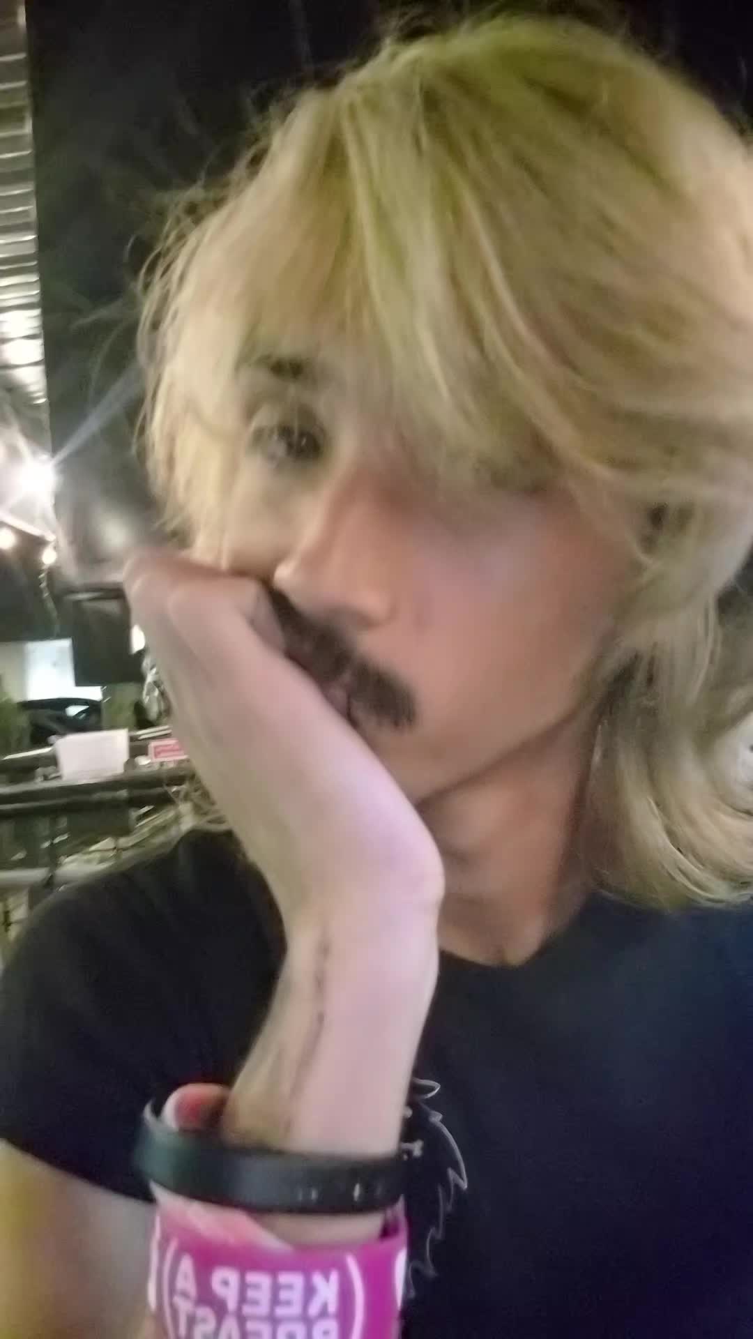 @meow