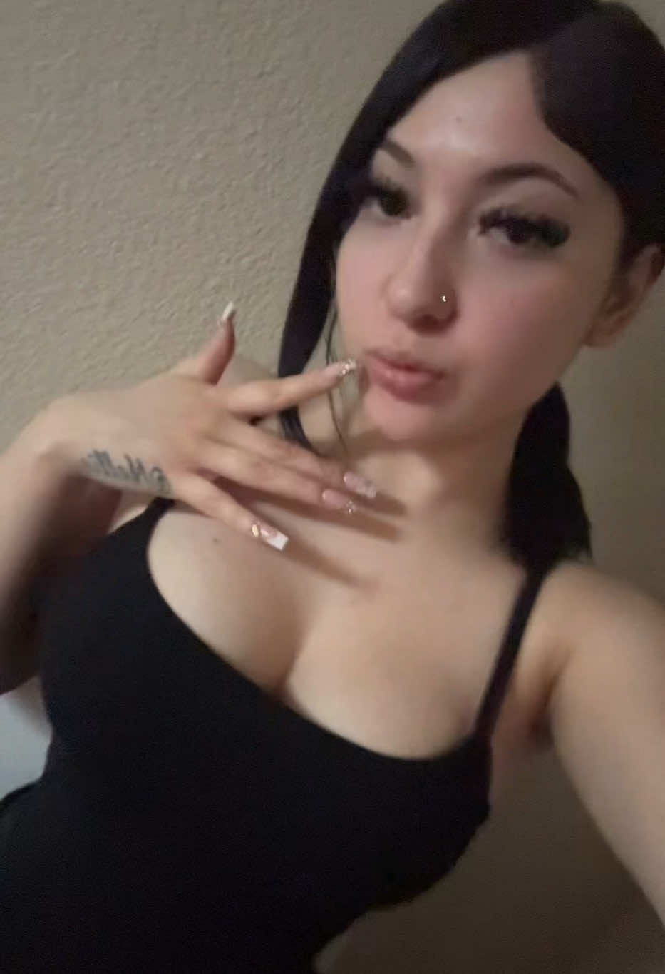 @xojanely♡