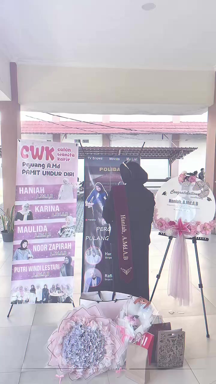@Niyaa