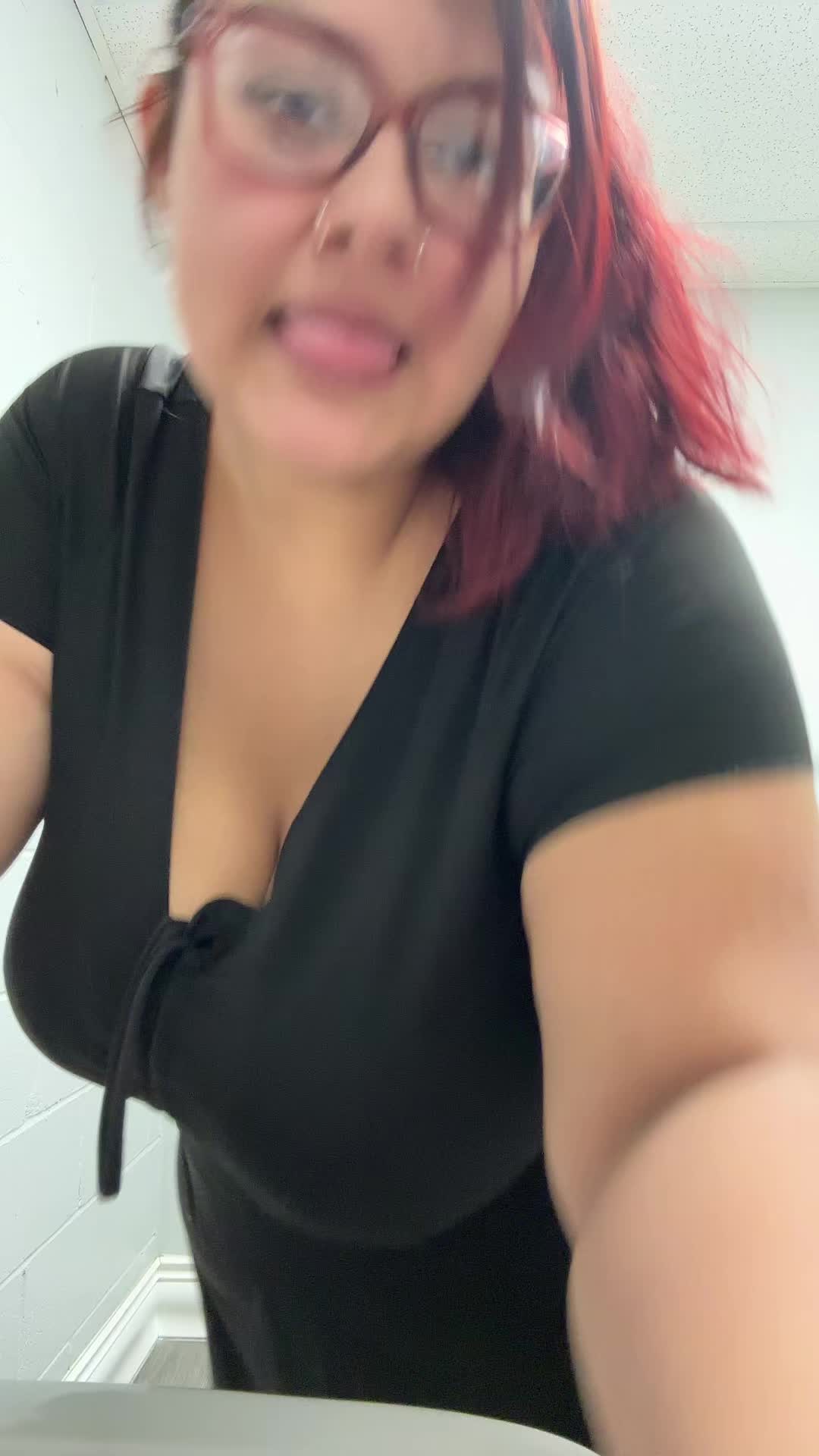 @aleeseeuh