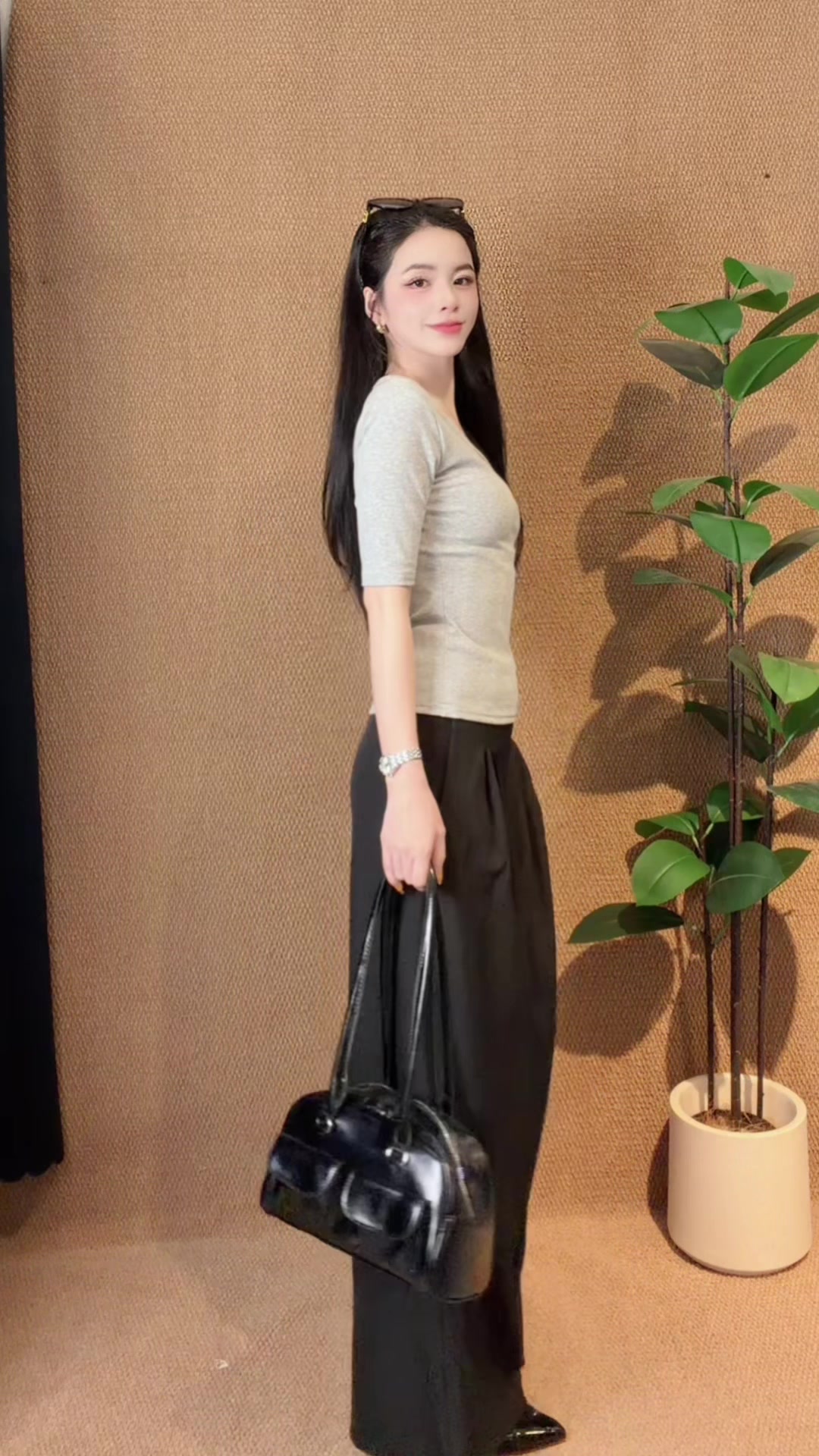 @ຮ້ານລິລີ່ເສື້ອຜ້າ Lily服饰✨