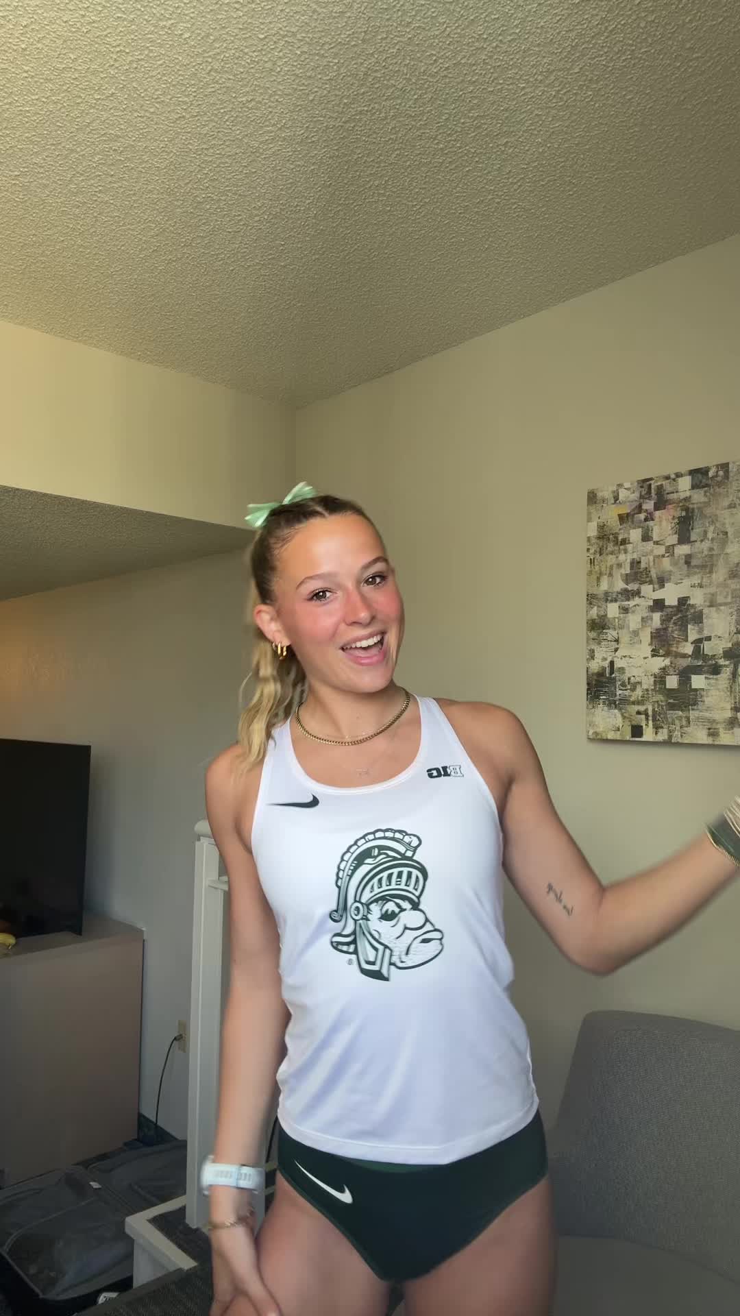 @mia_rogan