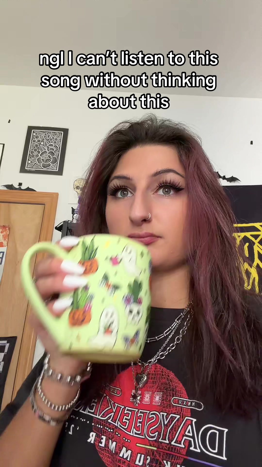 @ℭ𝔬𝔯𝔦𝔫𝔫𝔢
