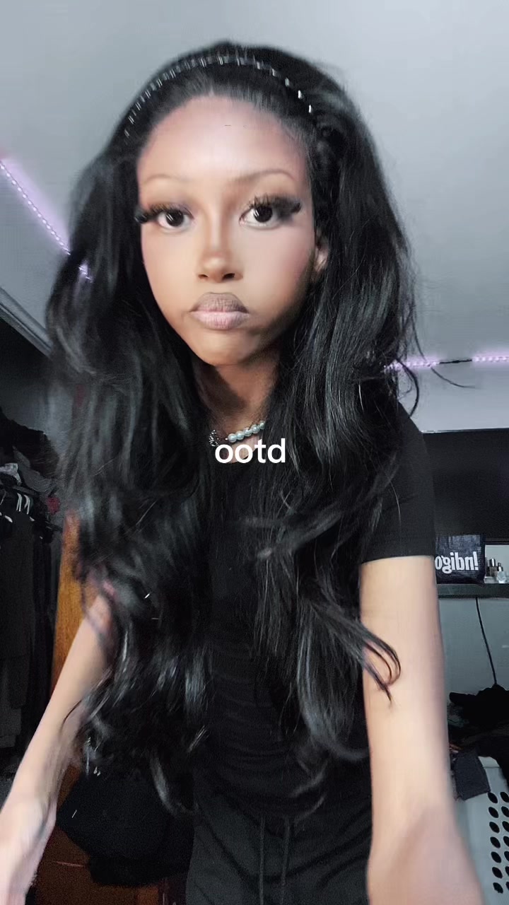 @bloomingbambina