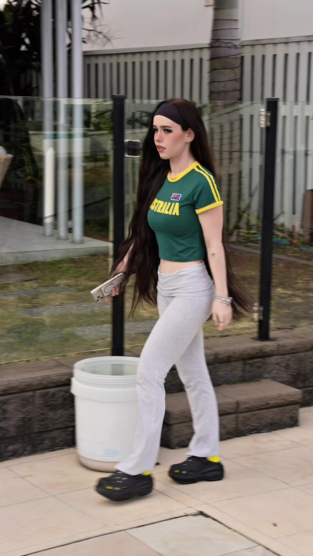 @lara walks