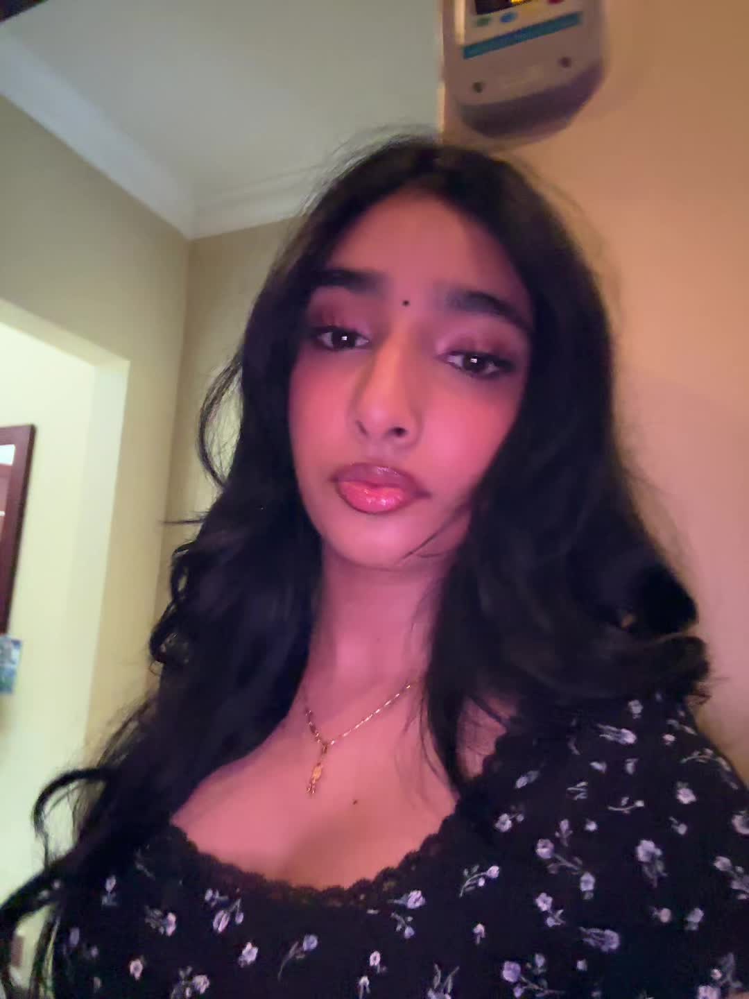 @️Hani 🪐🦢