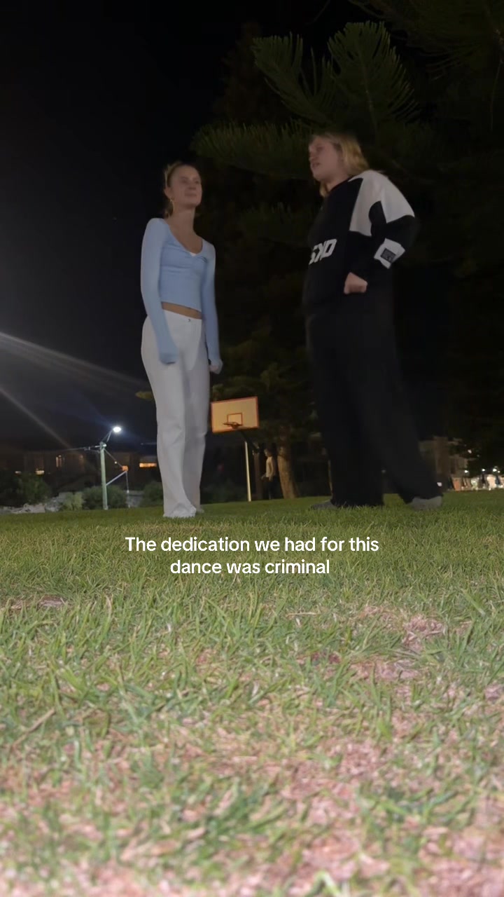 @supitscharlee