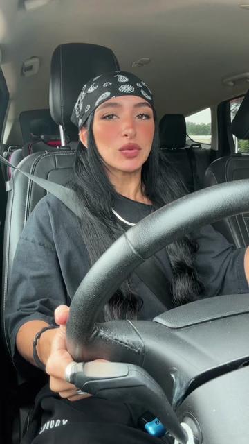 @LyssaLeedleLee