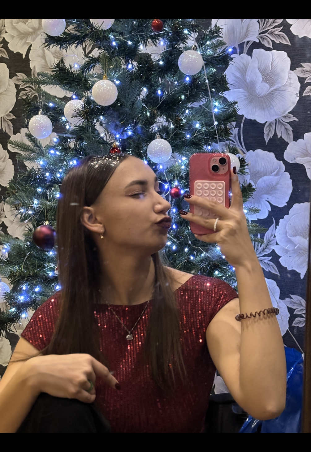 @_Tatiiiii_