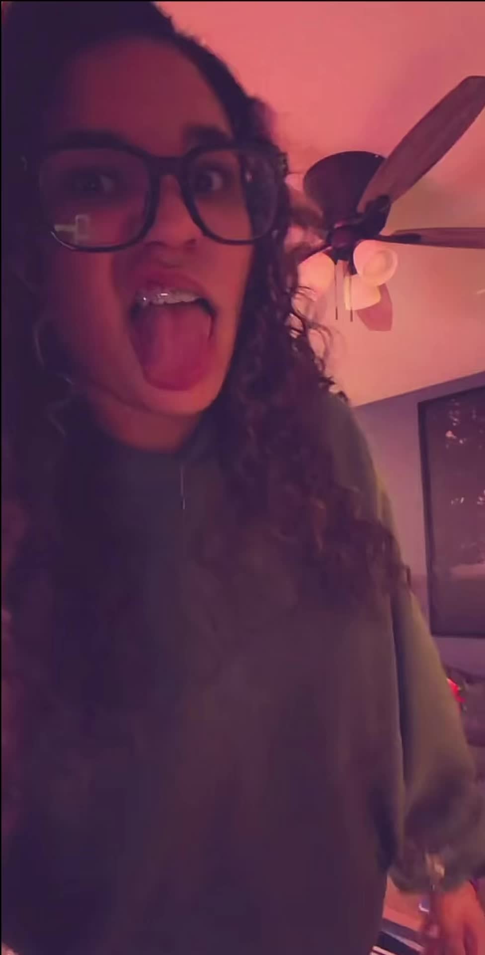 @🌜hloé