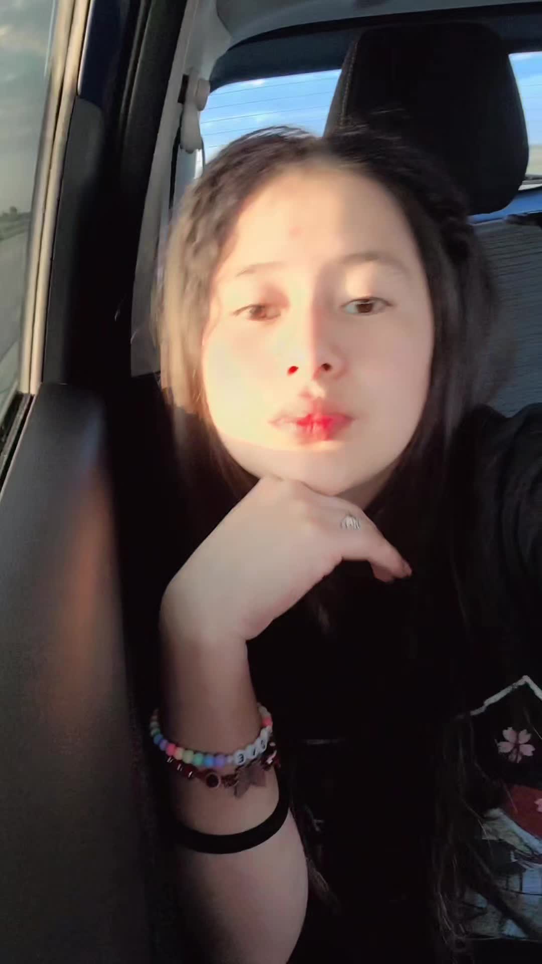 @๐ฅฐAli๐๐ป