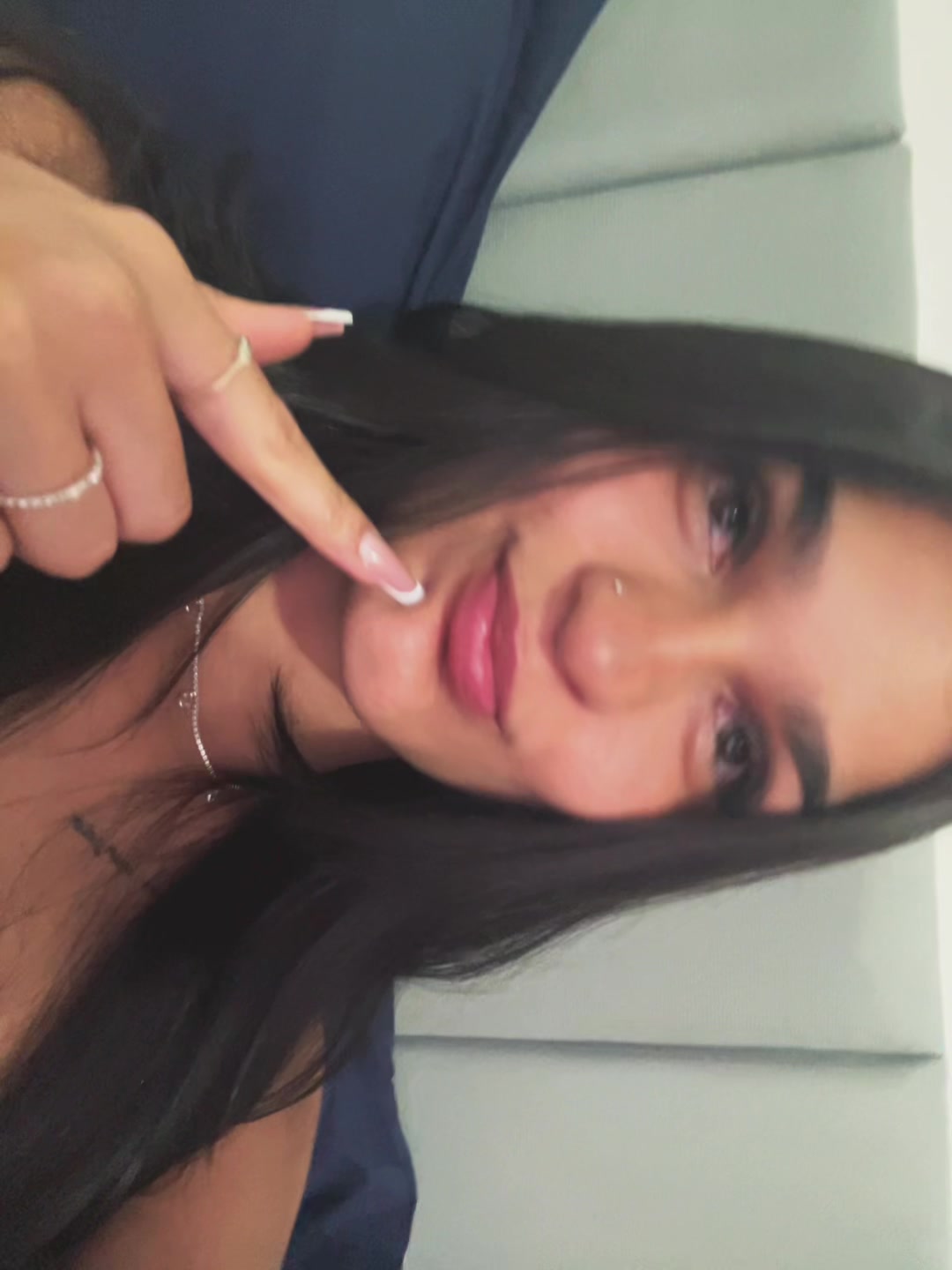 @Nicollyboina