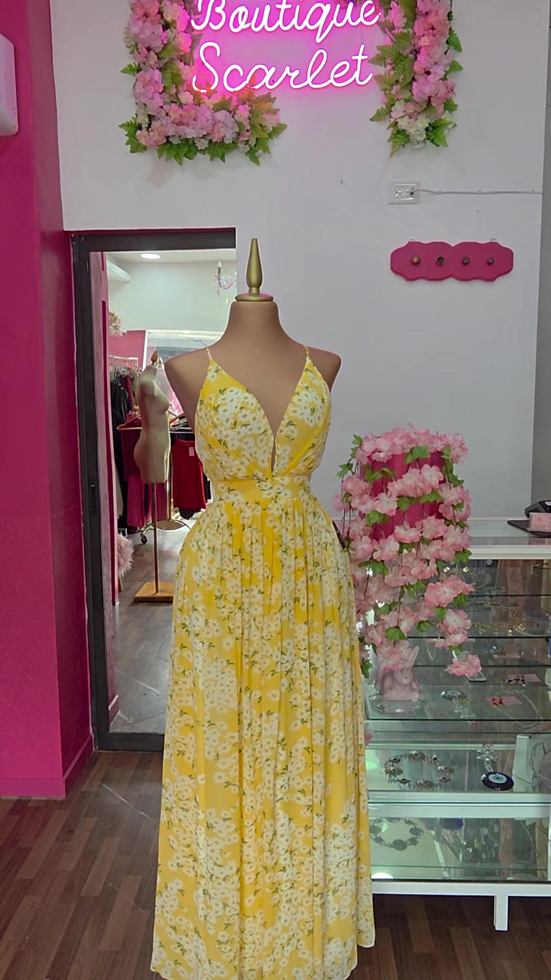 @Boutique Scarlet