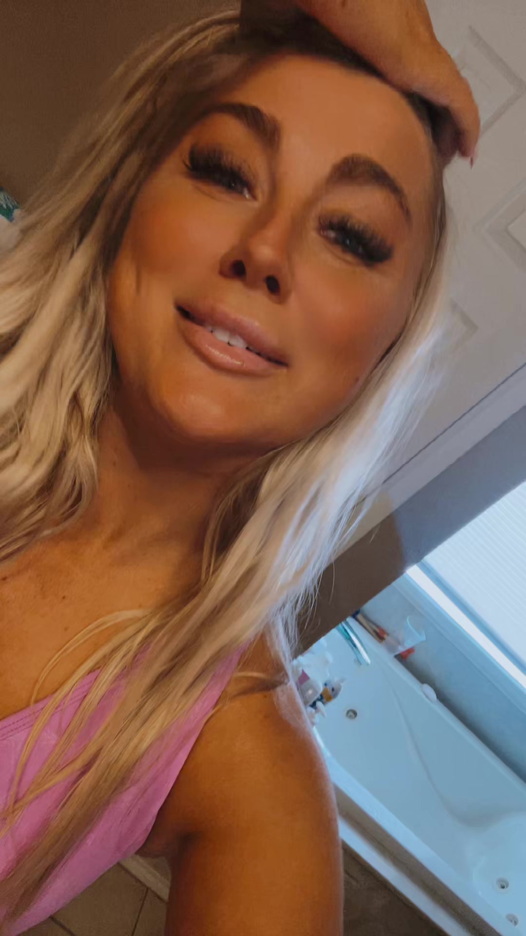 @Laceybarbieee