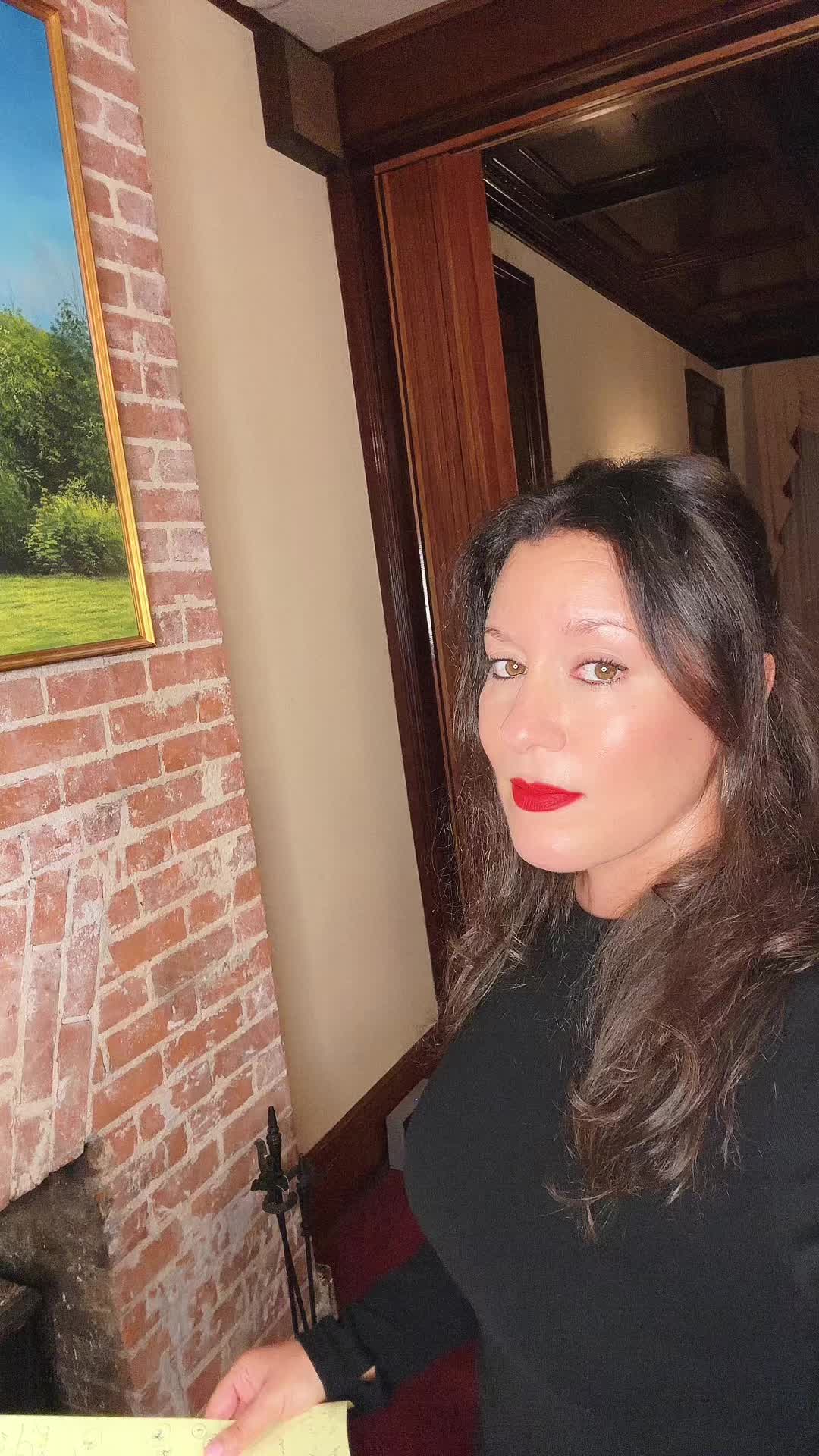 @Ivy Rivera | Psychic Medium