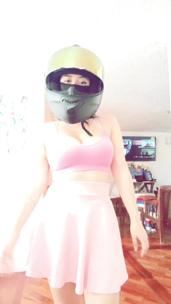 @𝕬𝖓𝖌𝖊𝖑𝖆 𝕭𝖎𝖐𝖊𝖗𝕯.𝕽❤️
