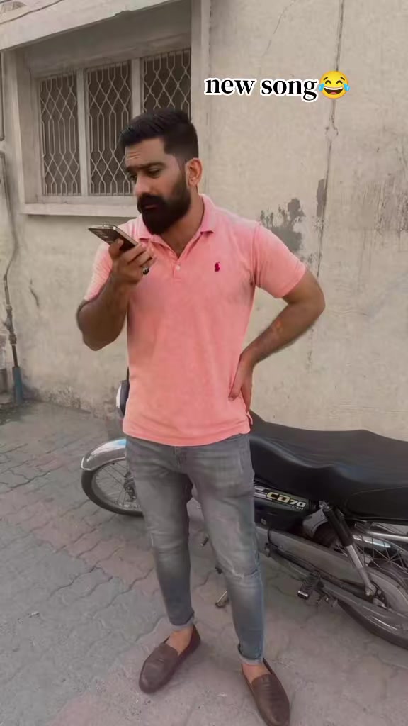@Husnii_bawa1991