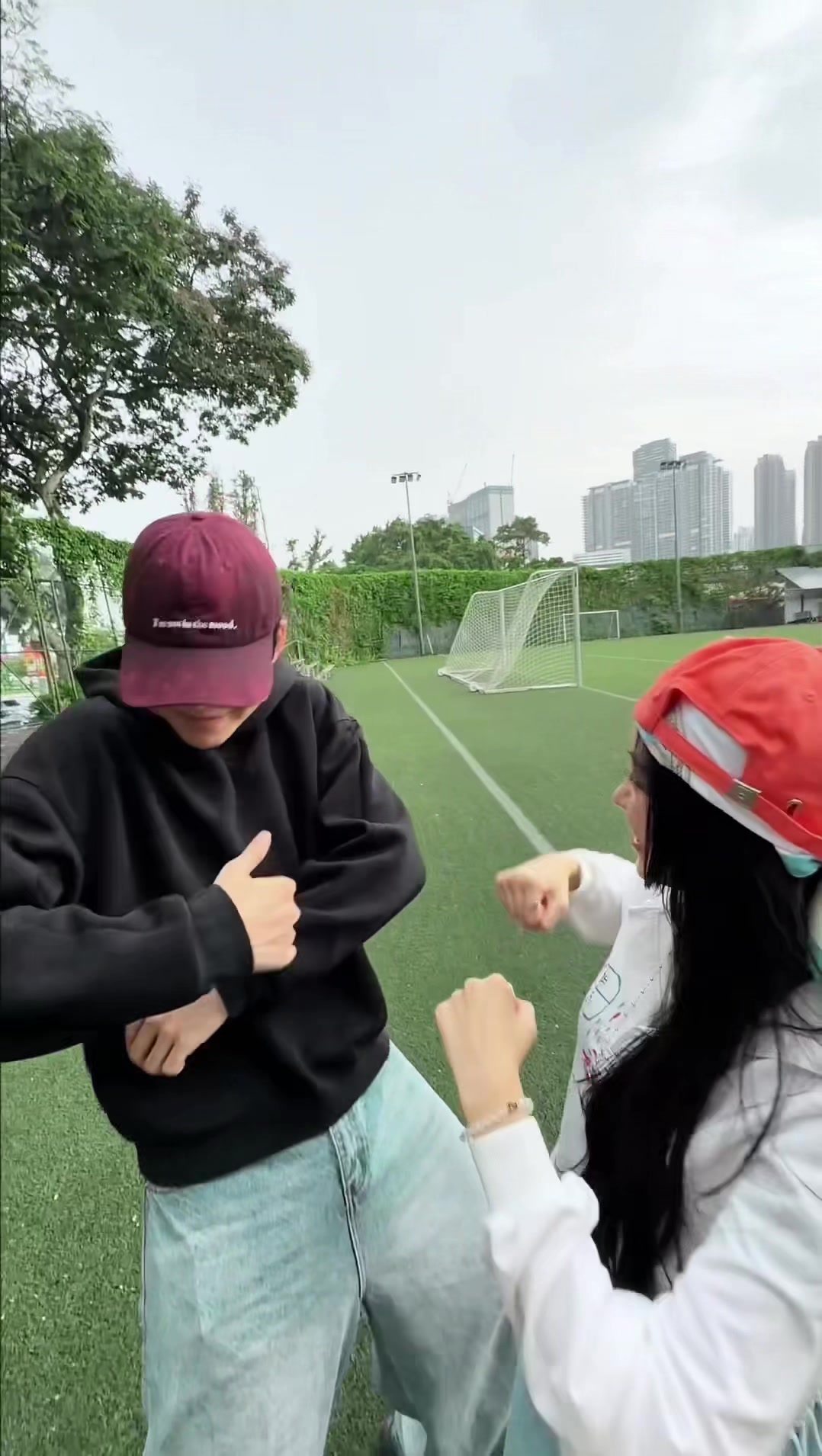 @容