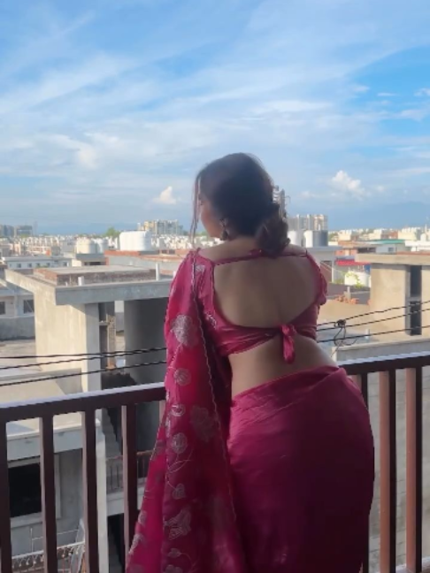 @Sexy🤭Queen