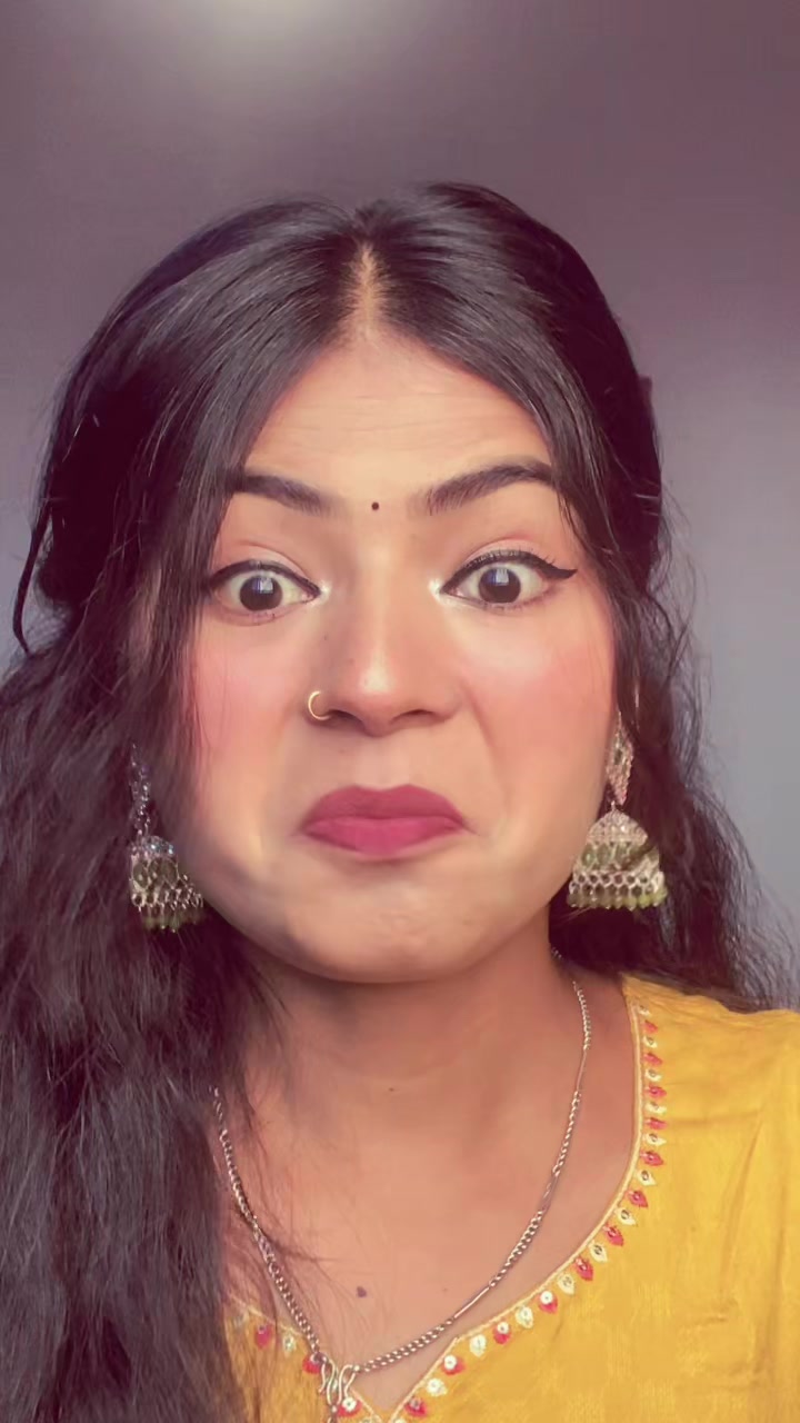 @Nisha bohara 👑