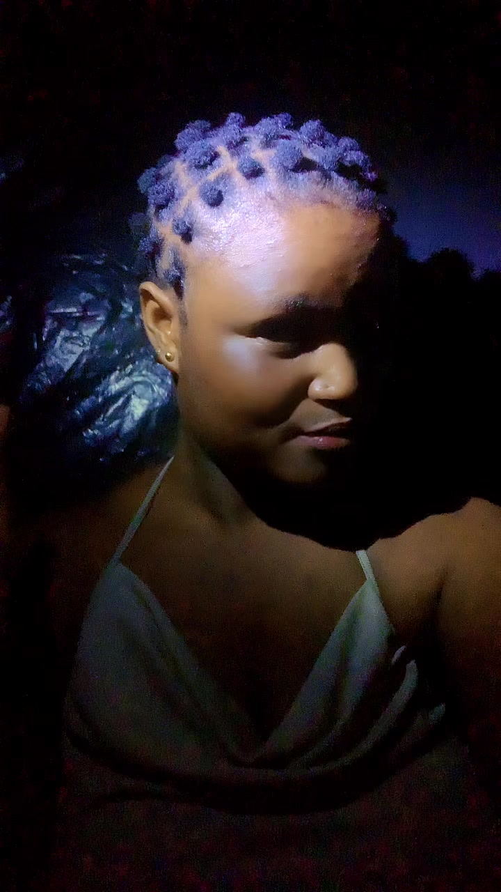 @Anikeade💕💕🥹