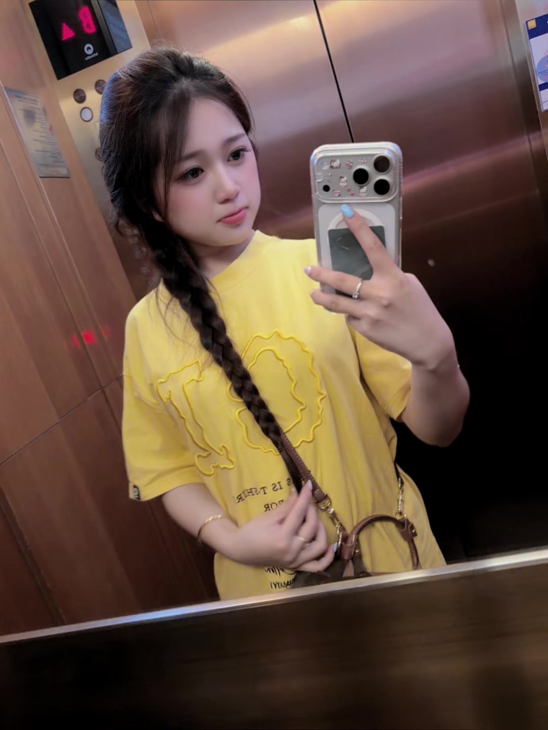 @๐ฏ๐๐๐ข๐๐๐๐๐๐๐๐หโ๐๏ฝก