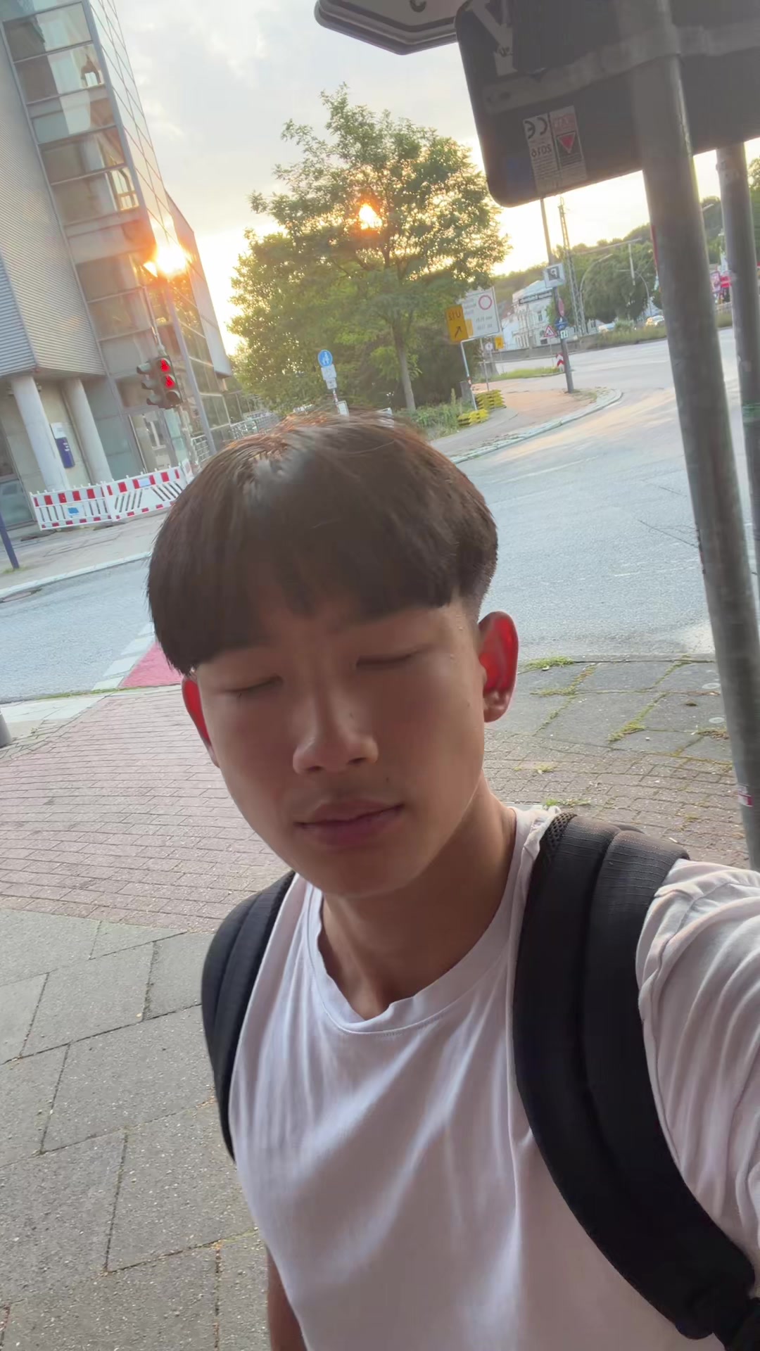 @elias